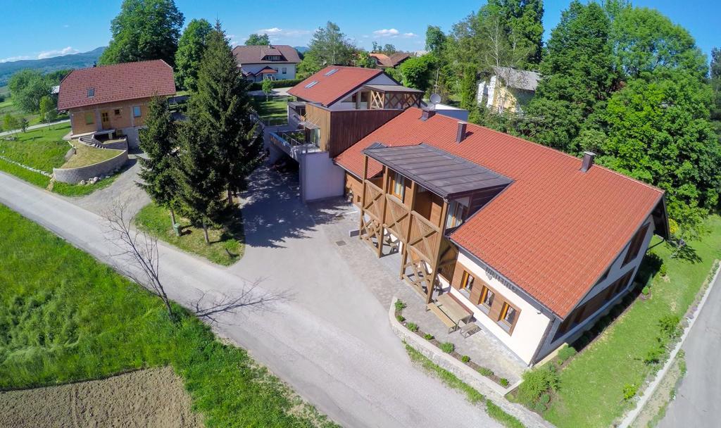 Apartments Maleric With Indoor Pool And Wellness Dragatuš Екстериор снимка