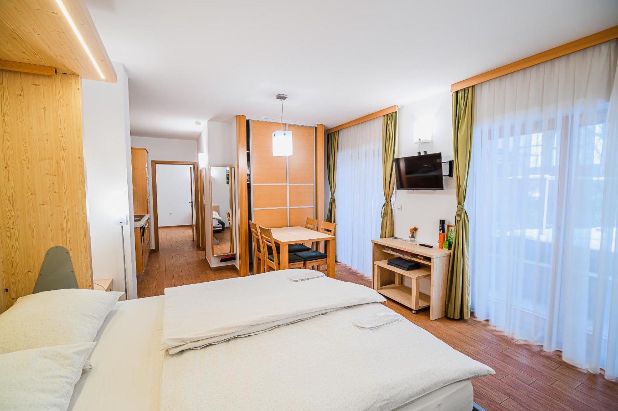Apartments Maleric With Indoor Pool And Wellness Dragatuš Стая снимка